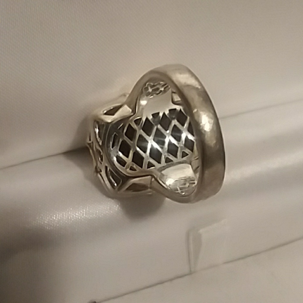 Ring - Picture 3 of 3